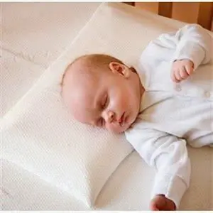 Baby Pillows? The Do, Don'ts and When of Giving Your Baby a Pillow